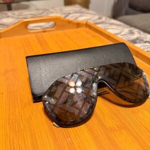 Fendi Monogram Sunglasses | Brown Lenses | Case Included